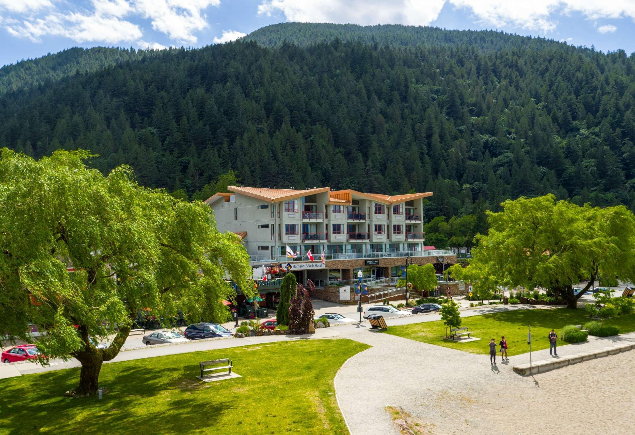 Harrison Beach Hotel Harrison Hot Springs Exterior foto